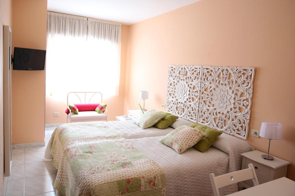 Habitaciones Castelao Эль-Грове Экстерьер фото